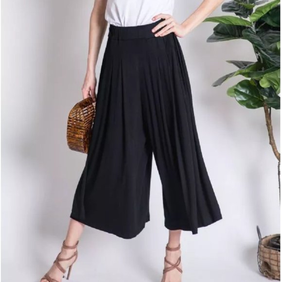 DAVI & DANI Pants - SOLID ELASTIC WAIST CROP PANT